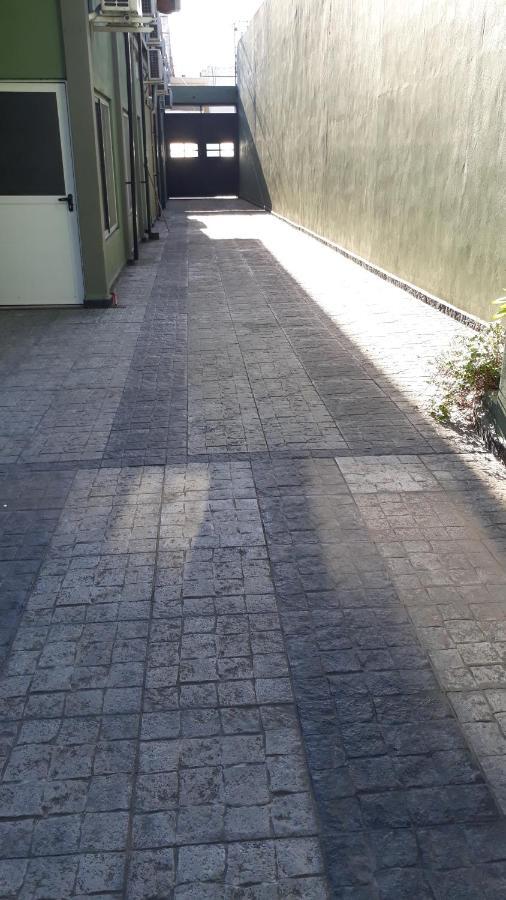 Hostel Puerta De Hierro Villa Alsina Экстерьер фото