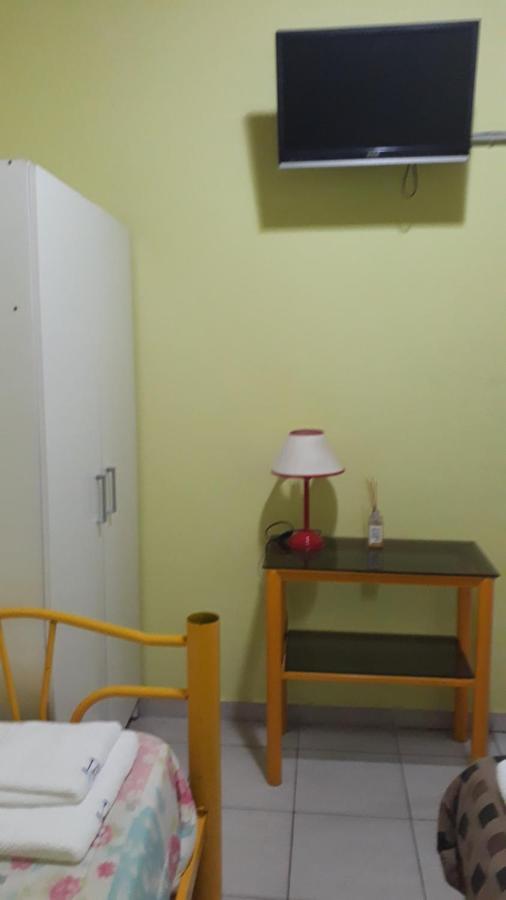 Hostel Puerta De Hierro Villa Alsina Экстерьер фото
